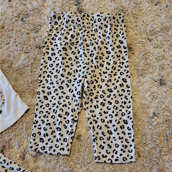 Wonder Nation white/tan cheetah print matching sleep set - Picture 3 of 10